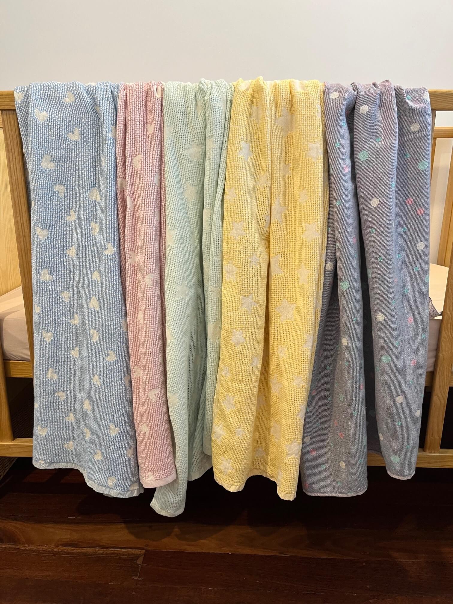 baby blankets in 5 colours