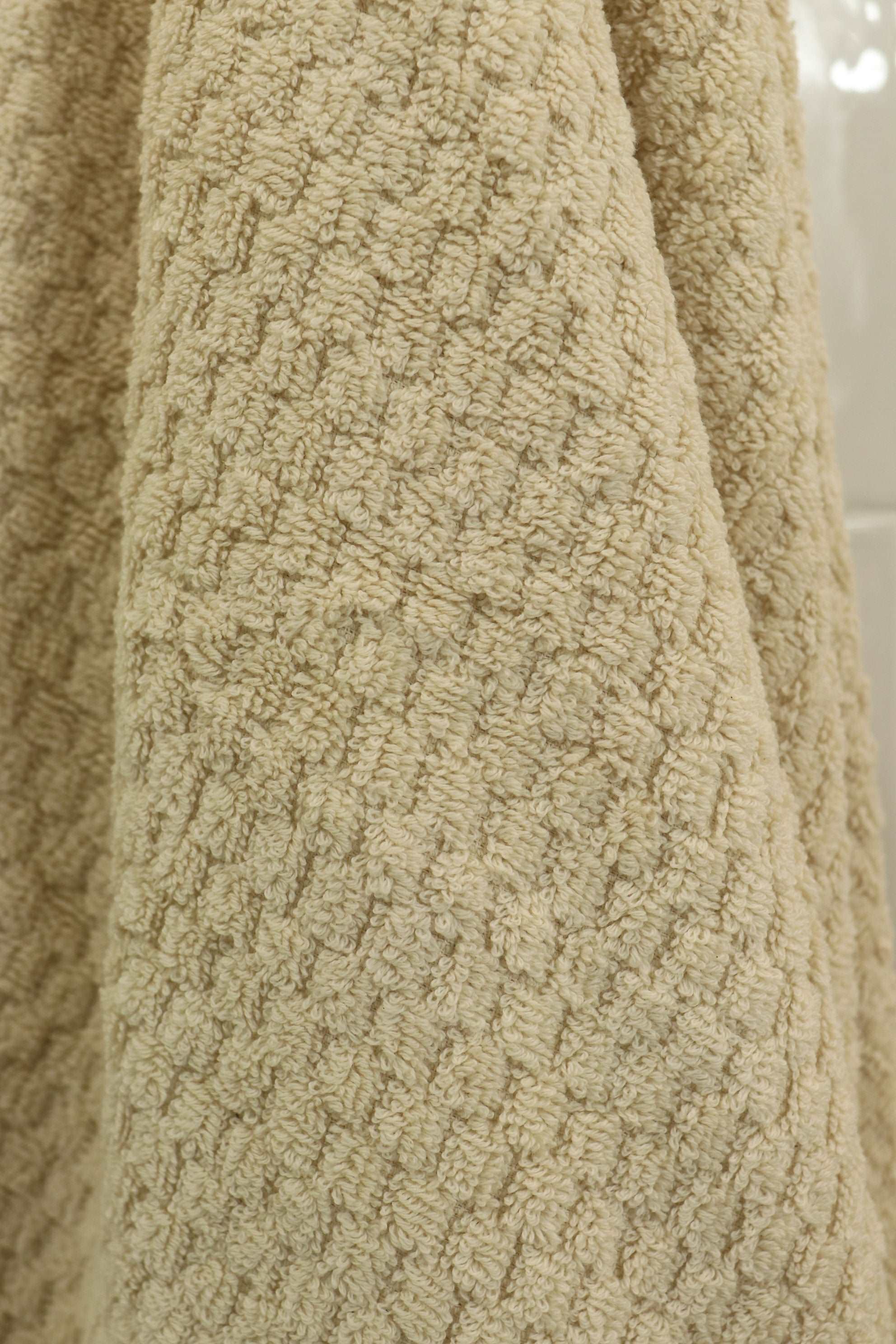Cable Pom Pom bath sheet - absolute luxe, 950 gr - Pippah
